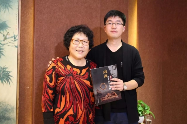 著名学者原故宫博物院副研究员刘静 —— 闻香而至